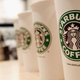 Vasos para bebidas con el logo de Starbucks Coffee